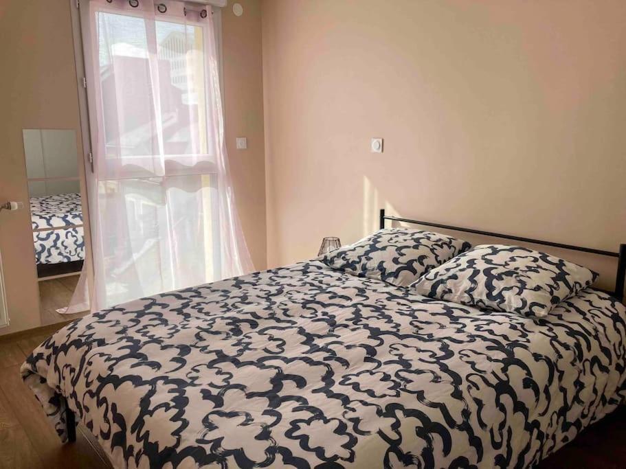 Apartmán Quai Sud - Gare, 100 M2, Parking, Wifi, Superette, Lave Linge Angers Exteriér fotografie